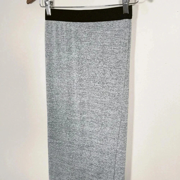 ARITZIA | WILFRED FREE MAXI SLIT SIDE SKIRT - Picture 4 of 13